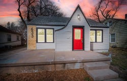 633 N Dellrose Ave, Wichita, KS 67208