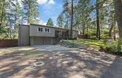 1510 W Forest Hills Ct, Spokane, WA 99218