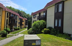 13 Granada Crescent, White Plains, NY 10603