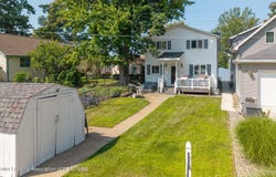 1551 Charlotte Landing Road, Springport, MI 49284