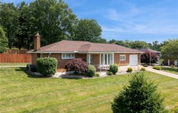2122 Elizabeth Ct, Export, PA 15632