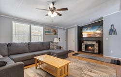 27420 Cross Lane Circle, Barnett, MO 65011