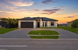29 Trafalgar Parkway, Cape Coral, FL 33991