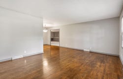 938 E Lindberg Street, Springfield, MO 65807