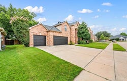 5308 Scenic Point Drive, Fort Worth, TX 76244