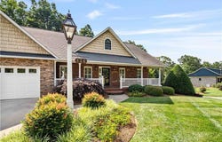 136 Glen Brooke Lane, King, NC 27021