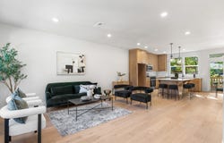 7630 SW 30th AVE, Portland, OR 97219