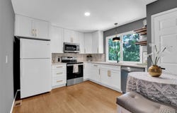 900 Chestnut Ridge Road, Manchester, MO 63021