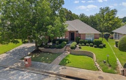 3809 Woodside Drive, Arlington, TX 76016