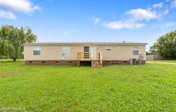 119 Life Boulevard, Richlands, NC 28574