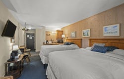 2000 N Village Drive, Truckee, CA 96161