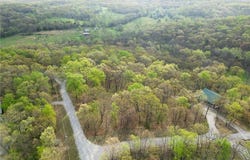 Hummingbird Lane, Warsaw, MO 65355