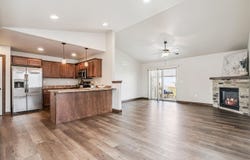 612 Doe Ave, Tiffin, IA 52340