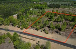 1029 E Solaris Way, Maple City, MI 49664