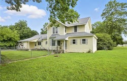 205,213 N High School Street, Columbus, KS 66725