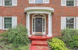 2410 SW Sunset CT, Topeka, KS 66604