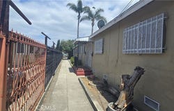 1717 N Alhambra Avenue N, Compton, CA 90221