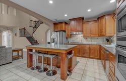 3035 W Ceres Avenue, Visalia, CA 93291