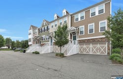 704 Cottonwood 704, Cresskill, NJ 07626