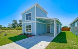 2825 LIVE OAK Drive, Terrytown, LA 70056