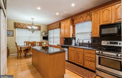 15 LADY SLIPPER LANE, LANGHORNE, PA 19047
