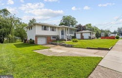 19 STEVENS DRIVE, DELRAN, NJ 08075