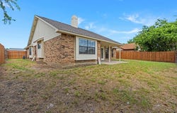 3312 Amberway Drive, Arlington, TX 76014