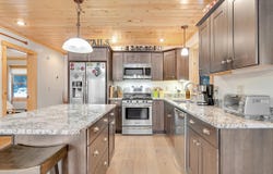 18 Lover's Lane, Bethel, ME 04217