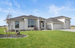 12704 Rock Creek Dr, Pasco, WA 99301