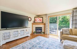1300 ALPINE Drive, GREEN BAY, WI 54311