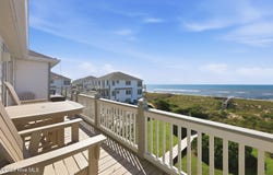 2913 Pointe W Drive, Emerald Isle, NC 28594