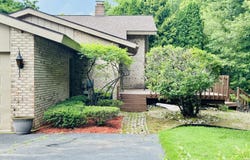 28902 Creek Bend Drive, Farmington Hills, MI 48331