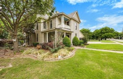 1025 W Main Street, Waxahachie, TX 75165