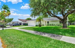 10514 SW 127th Ct, Miami, FL 33186