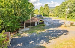 14622 226 Highway, Spruce Pine, NC 28777