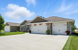 5264 CARRIAGE Road, COUNCIL BLUFFS, IA 51501