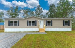 143 W Snowdrop Street, DeFuniak Springs, FL 32433