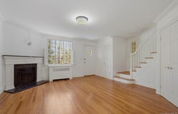 8 Parkway Drive, Pelham, NY 10803