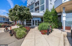2772 LIGHTHOUSE POINT E, BALTIMORE, MD 21224