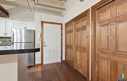132 S Dakota Ave, Sioux Falls, SD 57104