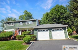 20 Rath Lane, East Brunswick, NJ 08816