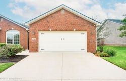428 Forest Ridge Dr, Frankfort, KY 40601