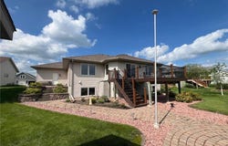 406 20th Street W, Glencoe, MN 55336