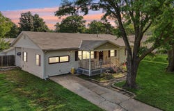 1546 Norwood, El Dorado, KS 67042