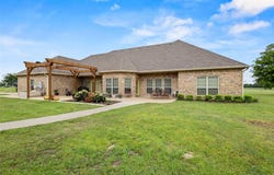 65 County Road 33800, Paris, TX 75460