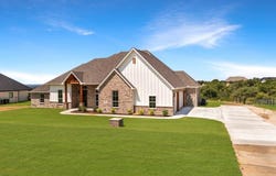 1066 Kingsley Court, Weatherford, TX 76087
