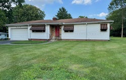3412 Hedgely Road, Springfield, OH 45506