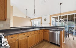 12206 EDDYSTONE Court, WOODBRIDGE, VA 22192