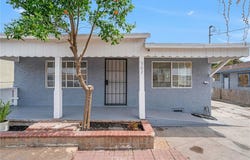902 N Mayo Avenue, Compton, CA 90221