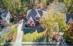 445 Big Bend Trail, Sugar Hill, GA 30518